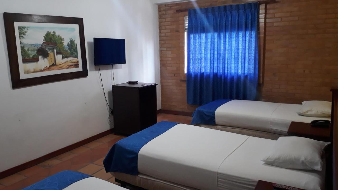 Hotel Castillo Real アルメニア エクステリア 写真